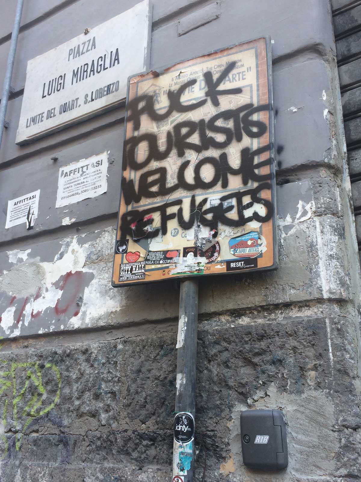 Naples, graffiti